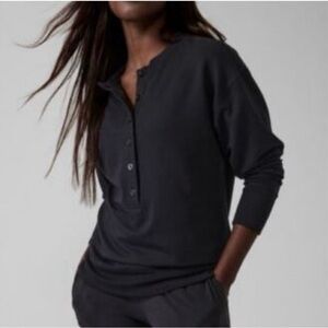 Athleta Balance Henley Sweatshirt Black sz Small
